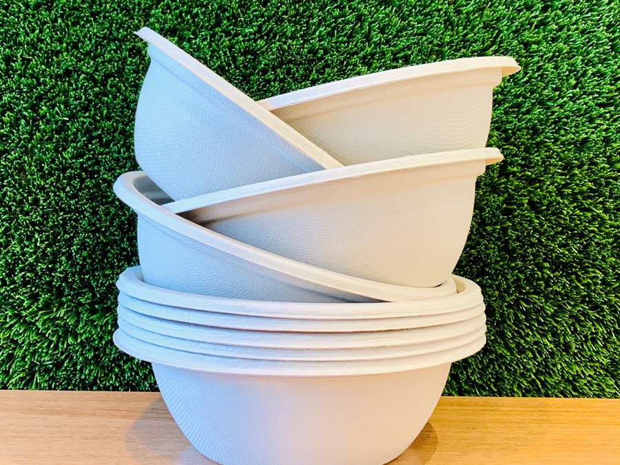 Compostable bowls made from plants